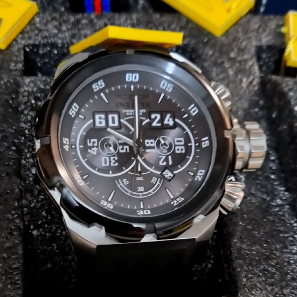 Invicta Russian Diver 21629 – 52 mm Quartz Chronograph, Grey Dial